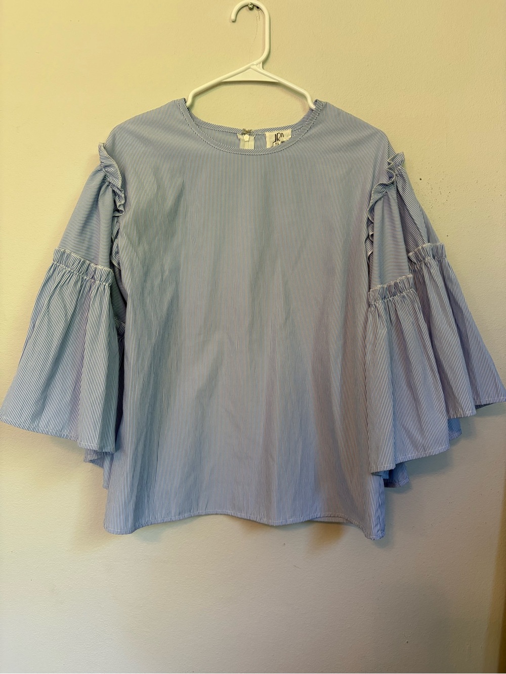 dRA Los Angeles Blue White Stripe Bell Sleeve Ruffle Blouse Boho Top Size XS EUC